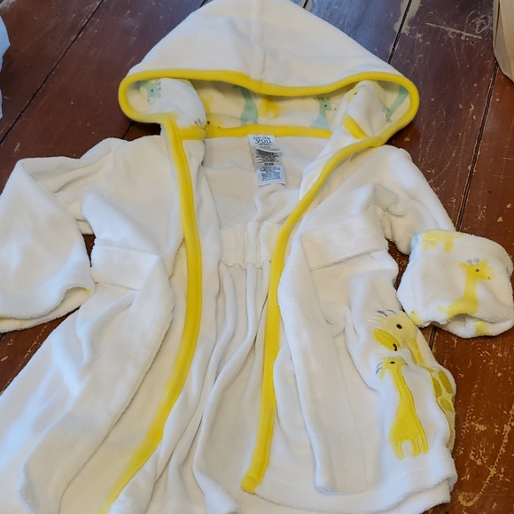 Like New, Newborn Baby Bundle - Picture 3 of 15